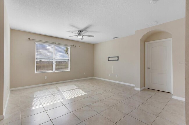 Building Photo - 9024 Tuscan Cypress St