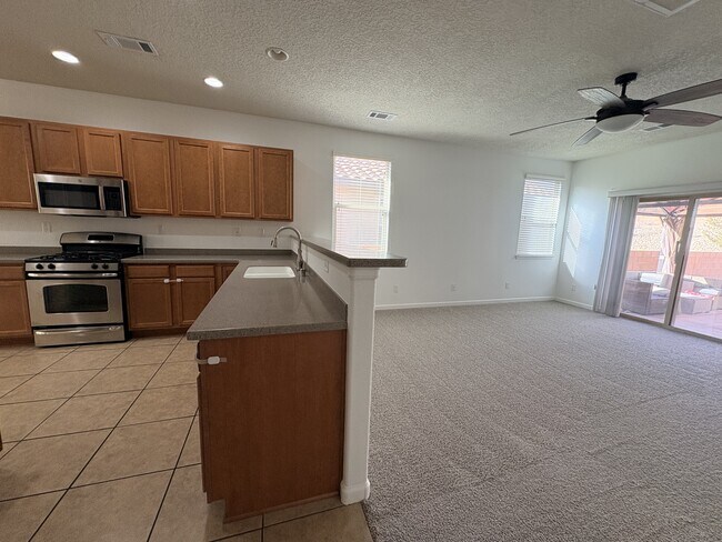 Building Photo - 4016 Loma Alta Ave NE