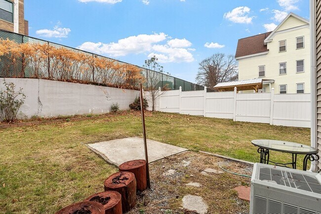 Building Photo - 4 Moran Ct