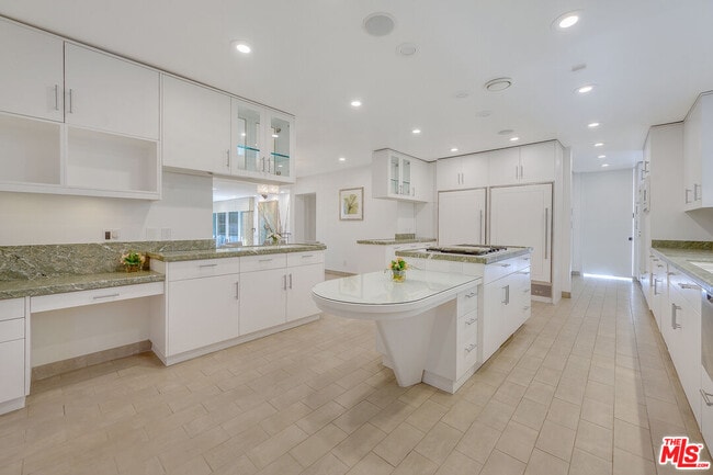 Building Photo - 507 N Arden Dr