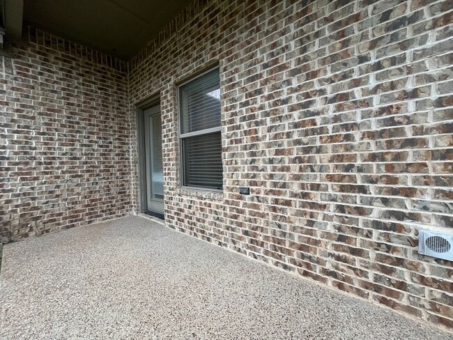 Building Photo - AVAILABLE NOW:  3 bedroom house: Midway ISD:  Move-In Special