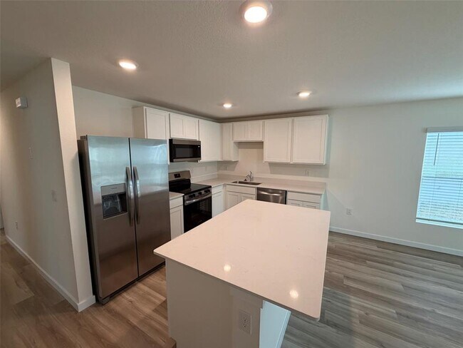 Building Photo - 7804 SW 46th Ct