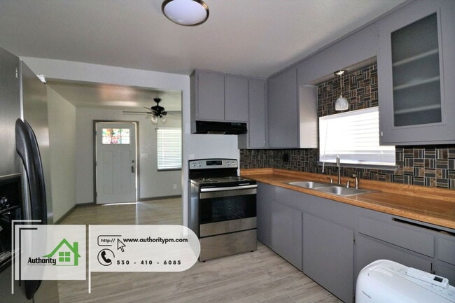 Building Photo - 4680 Meade St