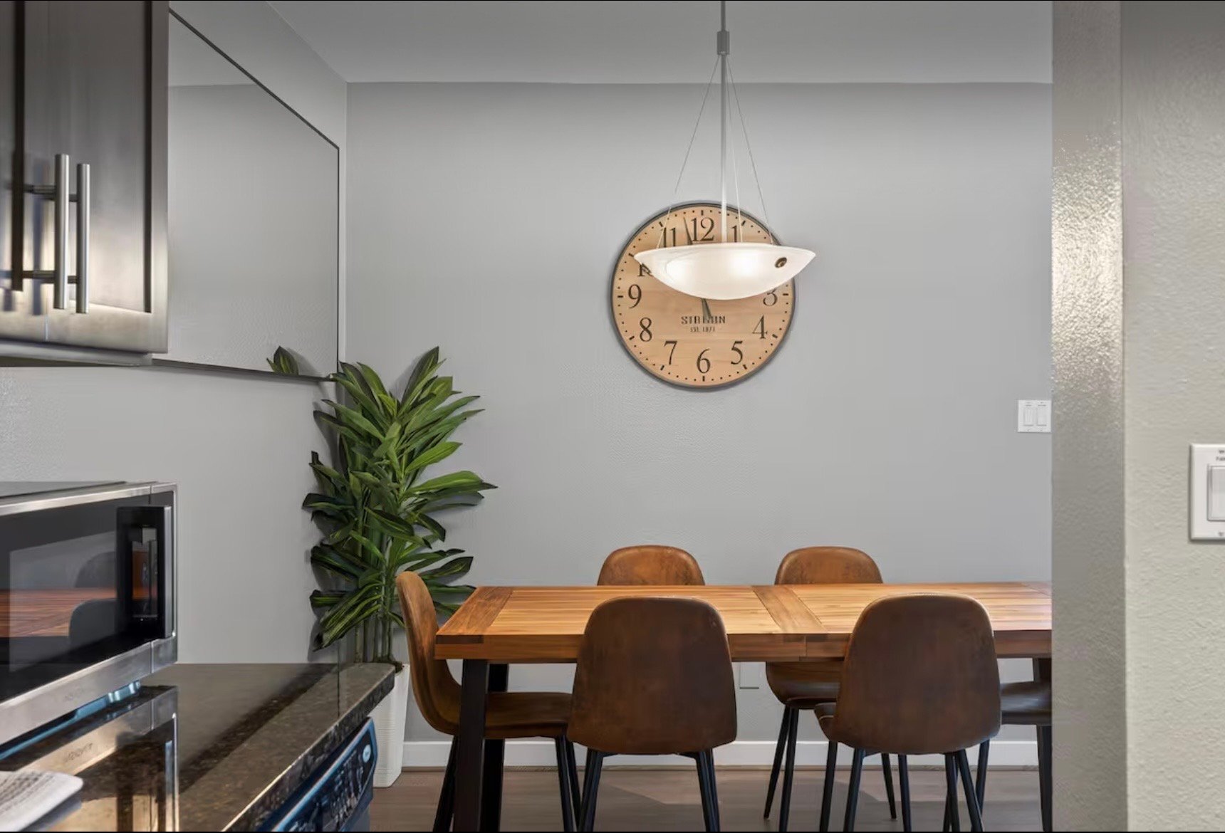 Building Photo - 7845 E Valley Vista Dr