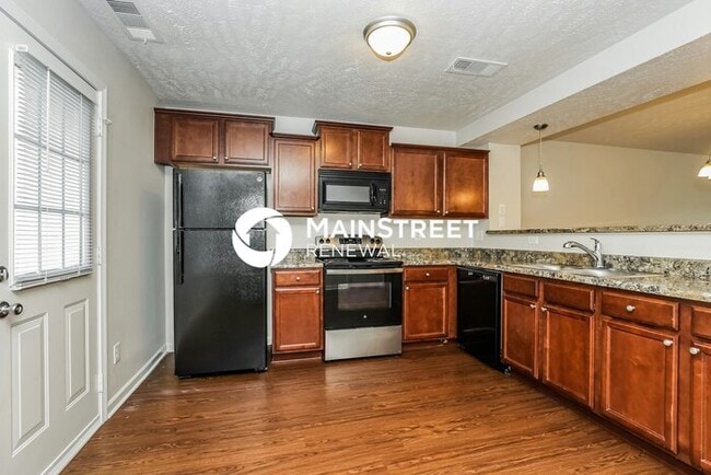 Building Photo - 3 Bedroom Pet-Friendly Home in La Vergne, TN with Main Street Renewal