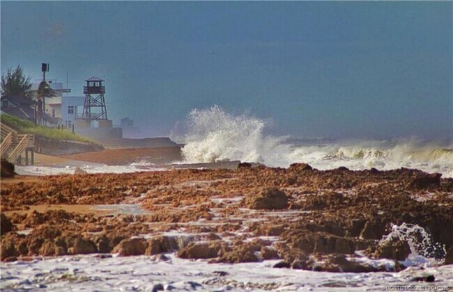 Building Photo - 2929 SE Ocean Blvd