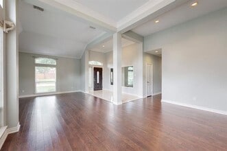 Building Photo - 6736 Magnum Dr