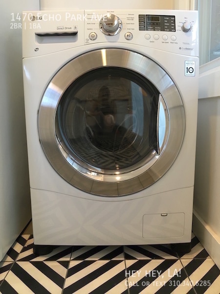 Building Photo - 1470 Echo Park Ave