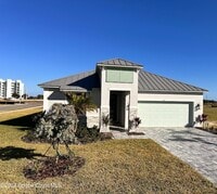 Building Photo - 607 Clearwater Ave