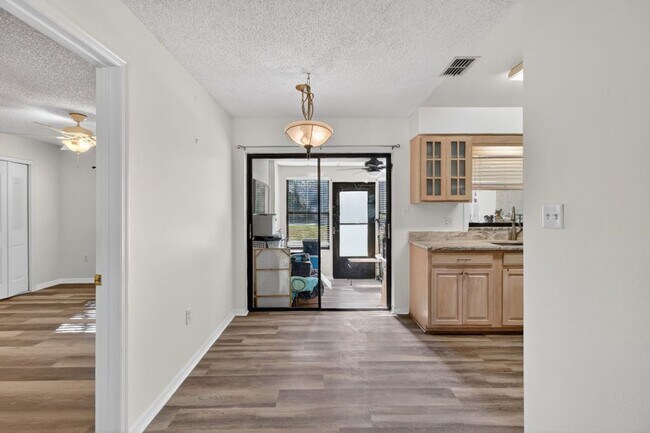 Building Photo - 12520 Orangewood Ct