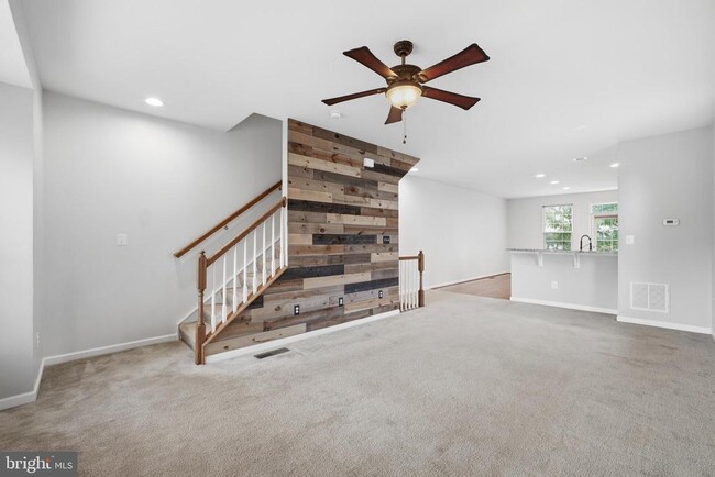 Building Photo - 14158 Cannondale Way