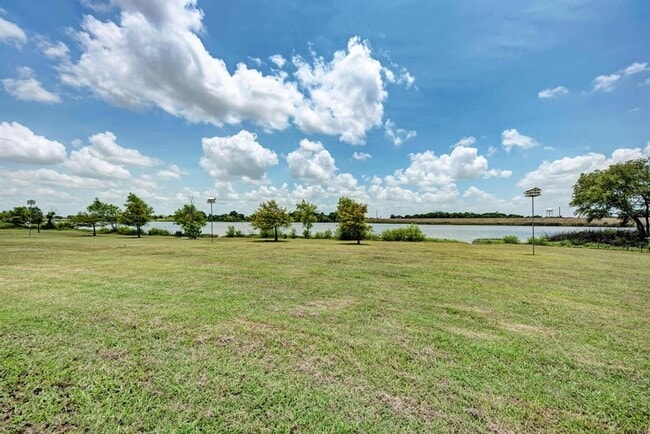 Building Photo - 1302 Casa Blanca Cove