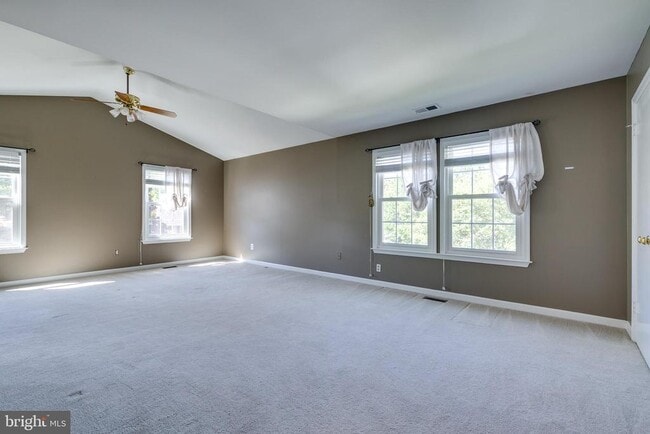 Building Photo - 12010 Sugarland Valley Dr