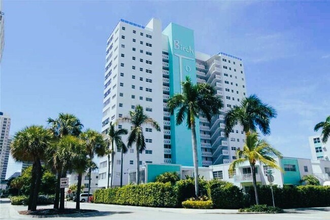 Building Photo - Fully Renovated East-Facing 2BR/2BA + Bonus Room | Ocean Views | In-Unit W/D