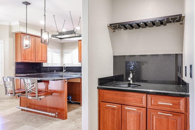 Building Photo - 8830 E Carol Way