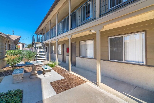 Building Photo - Mesa Village