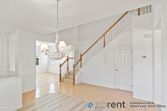 Building Photo - 5 br, 3 bath House - 351 Clarence Bromell ...