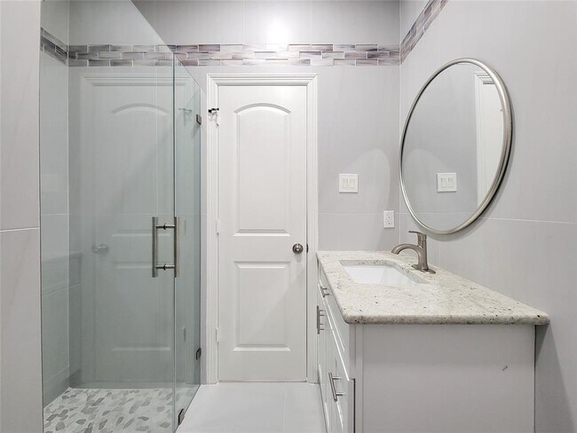 Building Photo - 23111 Broad Springs Court