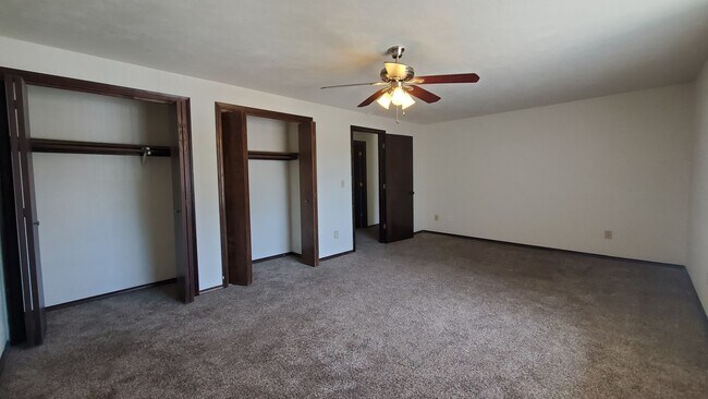 Building Photo - 370817