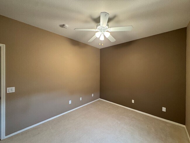 Building Photo - 2 Bedroom Single Story Home Available in Arizona Traditions Retirement Community Located Near Bel...