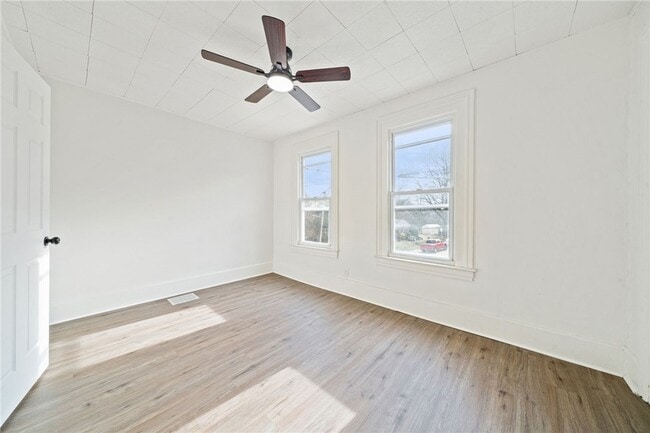 Building Photo - 3226 Richardson Ave