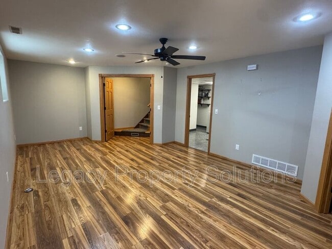 Building Photo - 1832 Assumption Dr