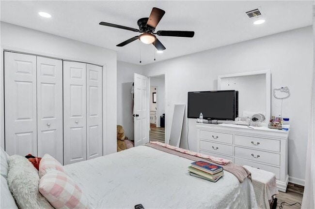 Building Photo - 175 Hunters Glen