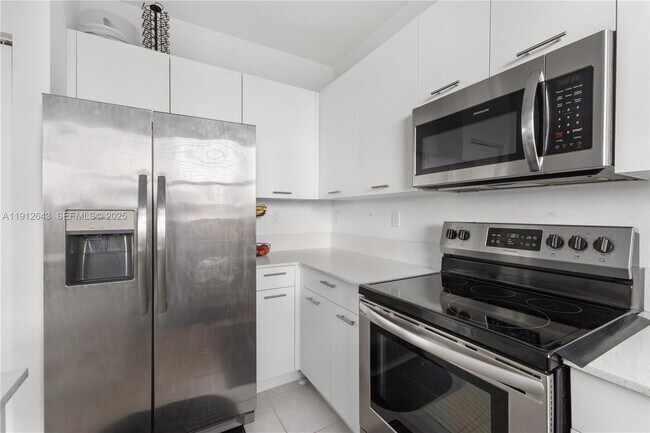 Building Photo - 12150 NW 23rd Ct