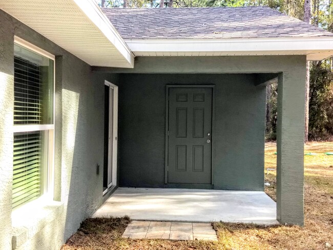 Covered Porch/Utility Closet - 9358 N Peachtree Way