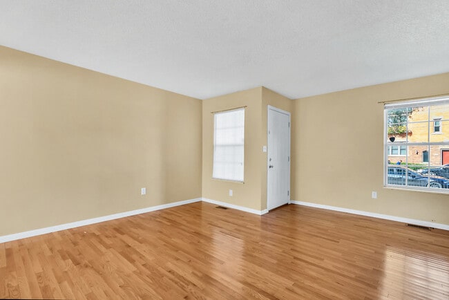 Building Photo - 28 Linwood Ave