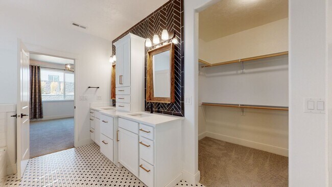 Building Photo - 3 Bedroom, 2 Bath Home in Richland