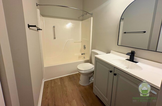 Building Photo - 129 Harrington Ave