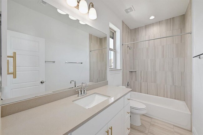 Building Photo - 905 Crestone Stream Dr