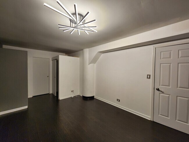 Master - 345 N Canal St