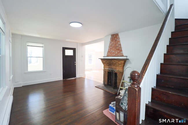 Building Photo - 10 Park St