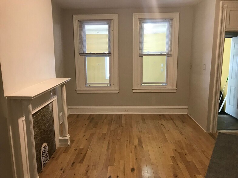 Building Photo - 2561 N 29th St