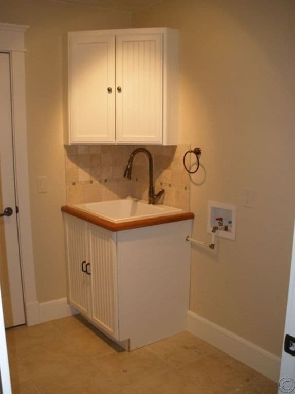 Building Photo - Stunning 4 bed, 3.75 bath Hamilton Home.