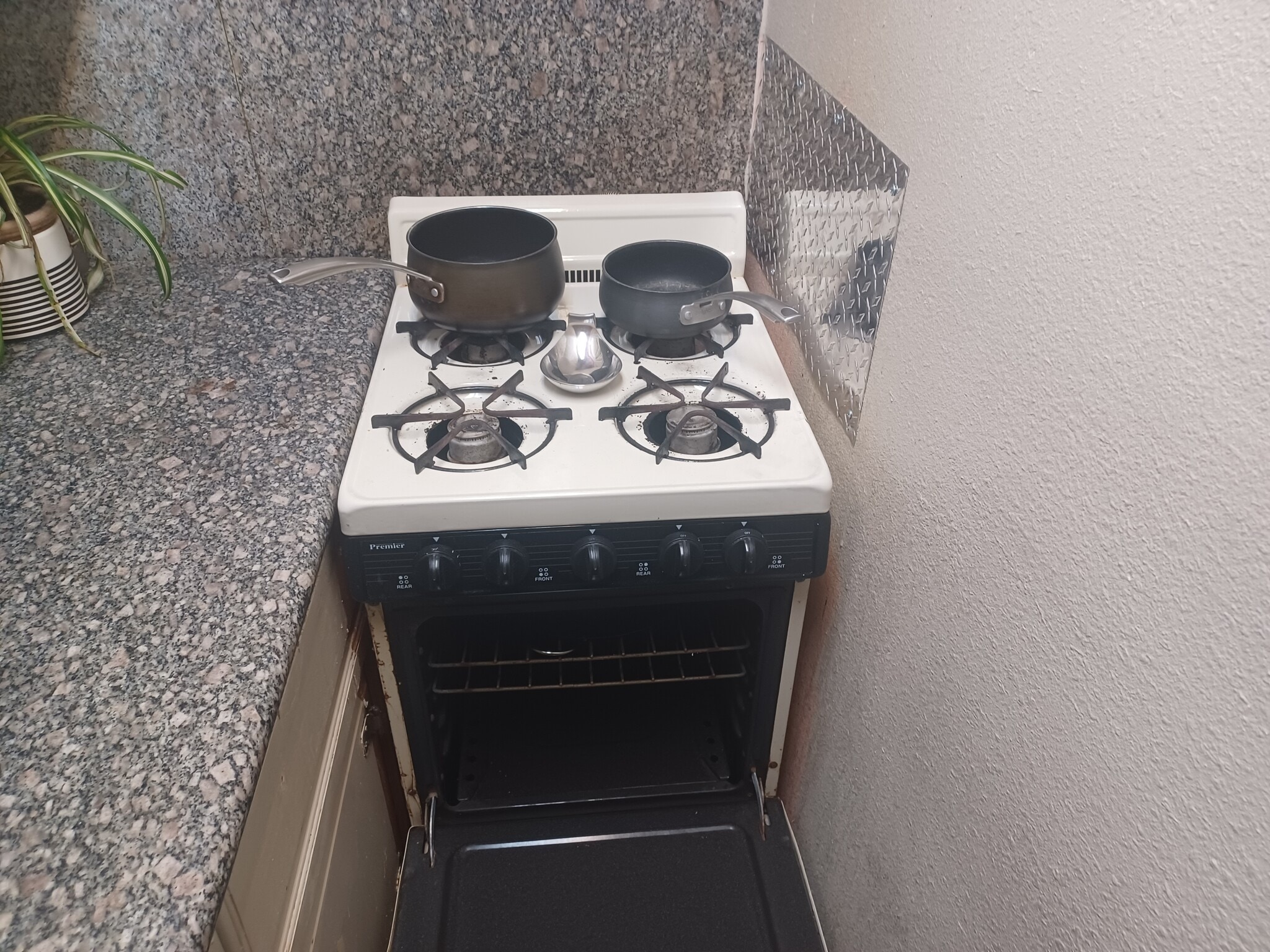 Building Photo - 25223 Western Ave