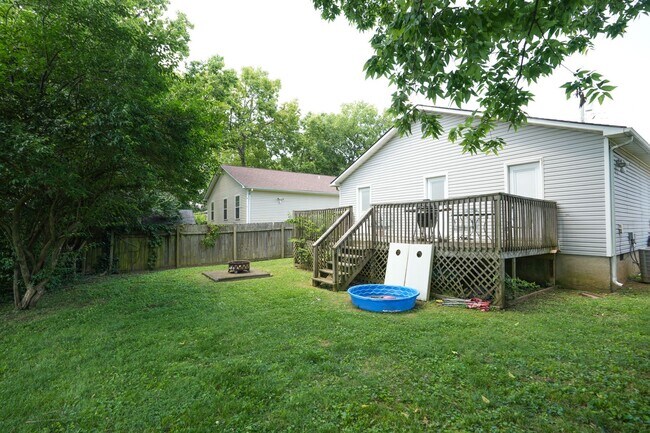 Building Photo - 718 Golfview Dr