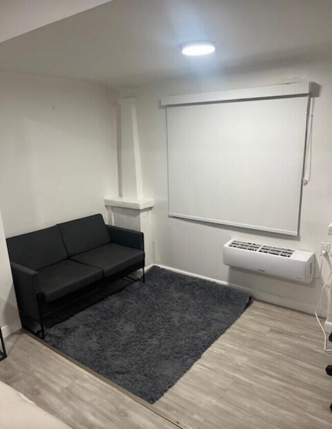 Building Photo - 168 Unit 1-A
