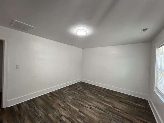 Building Photo - RENTAL HOME 2BD/1BTH