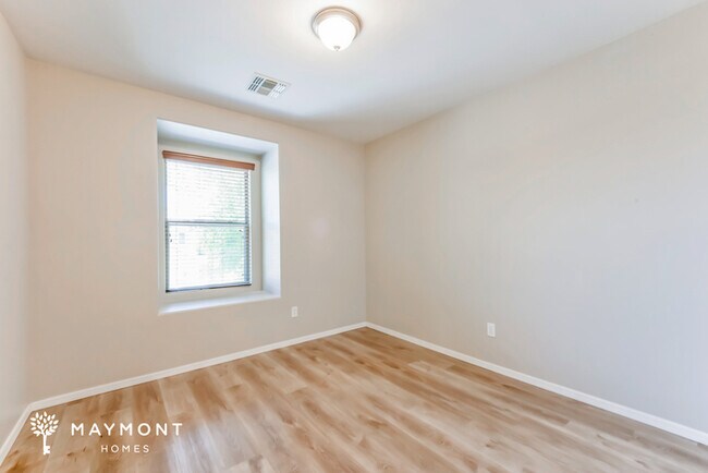 Building Photo - 3449 E Bartlett Dr