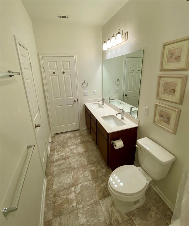 Building Photo - 4416 Avellino Dr