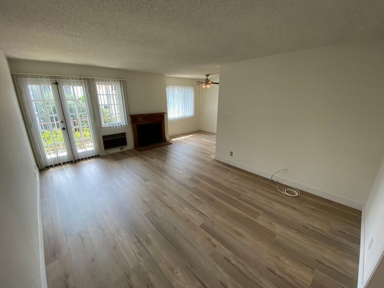 Building Photo - 3546 Hughes Ave