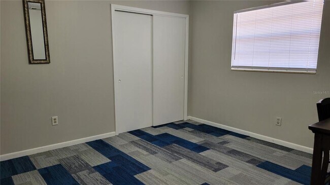 Building Photo - 4464 17th St W