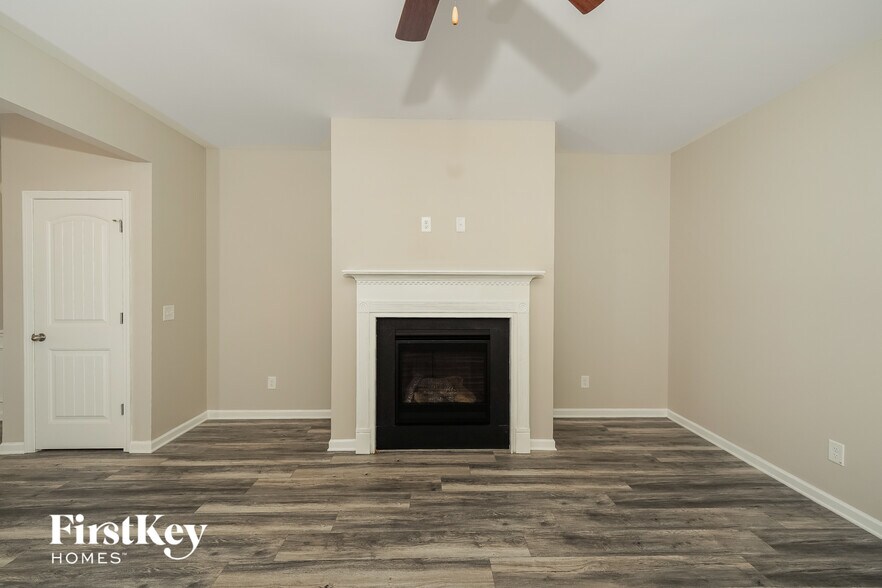 Building Photo - 1812 Clarke Cir