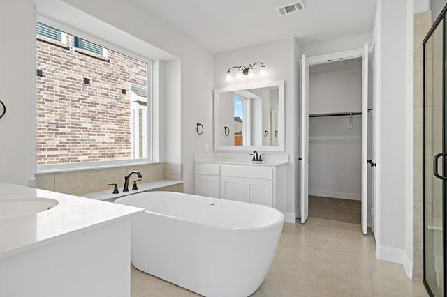 Building Photo - 124 Spanish Bluebell Dr