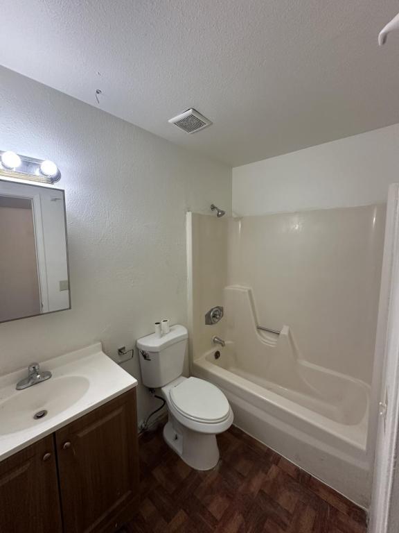 Building Photo - 3412 W El Caminito Dr