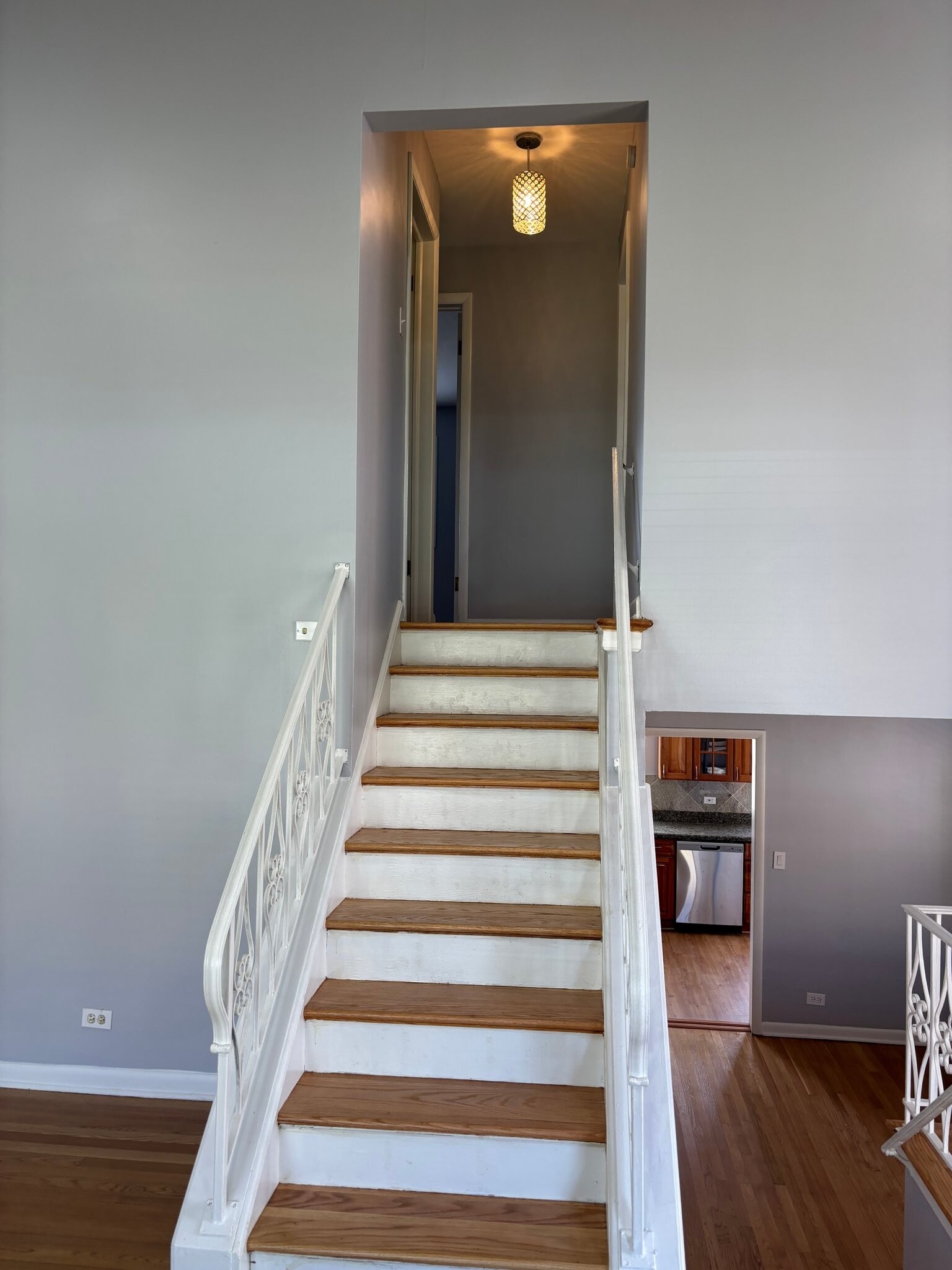 Building Photo - 6736 N Kimball Ave