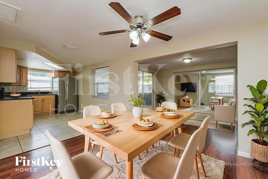 Building Photo - 3206 Coldwell Dr